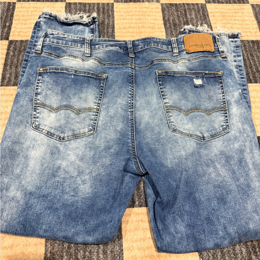 American Eagle Outfitters 38x30 Light Blue Ripped Slim Jeans - Picture 2 of 4
